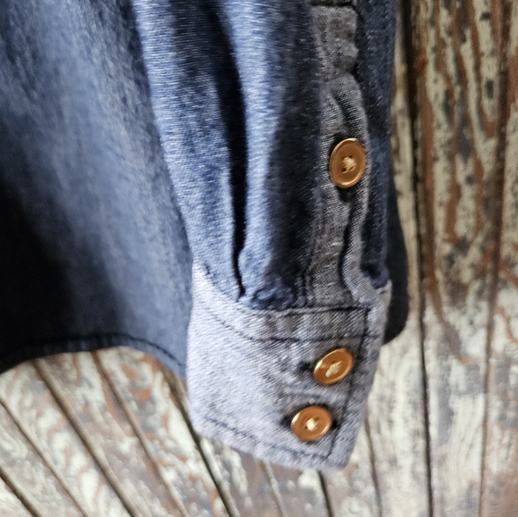 Jones New York 2X Denim shirt - Picture 7 of 8